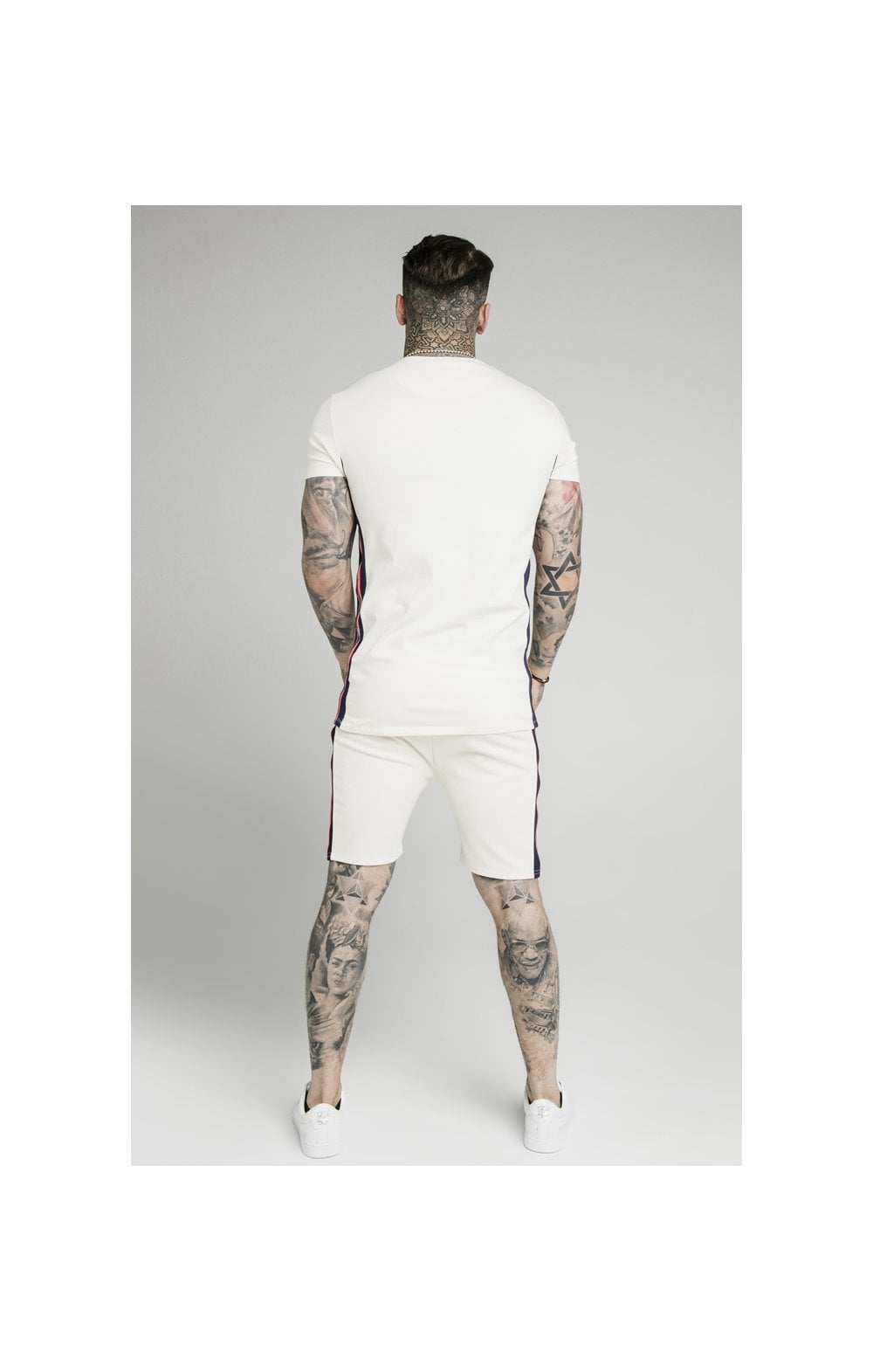 Cargar imagen en el visor de la galería, SikSilk Retro Tape Relaxed Shorts - Off White (5)