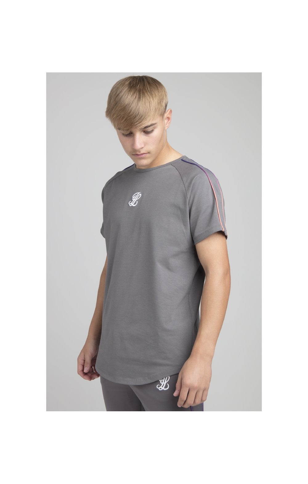 Cargar imagen en el visor de la galería, Boys Illusive Grey Raglan T-Shirt