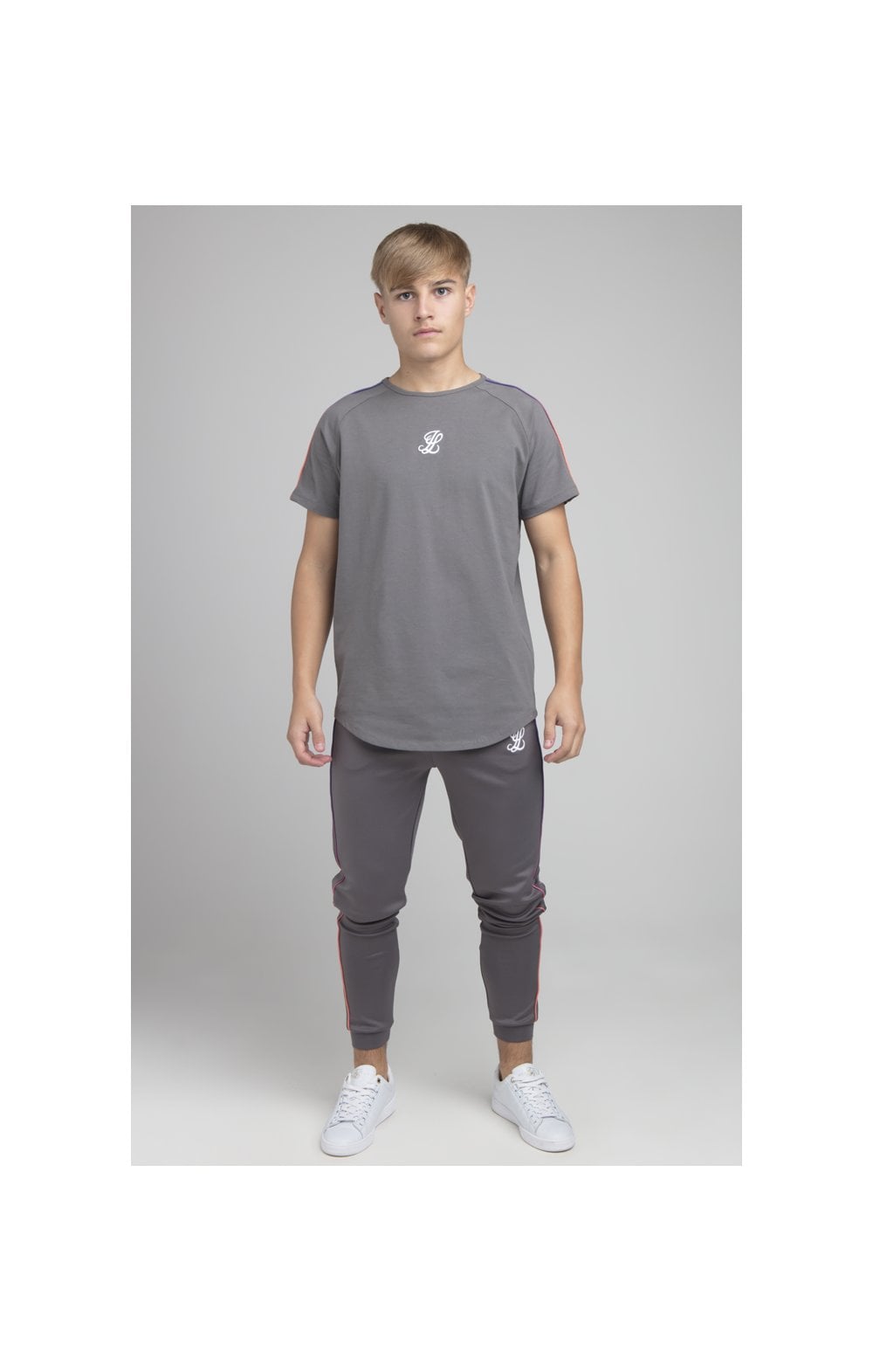 Cargar imagen en el visor de la galería, Boys Illusive Grey Raglan T-Shirt (4)