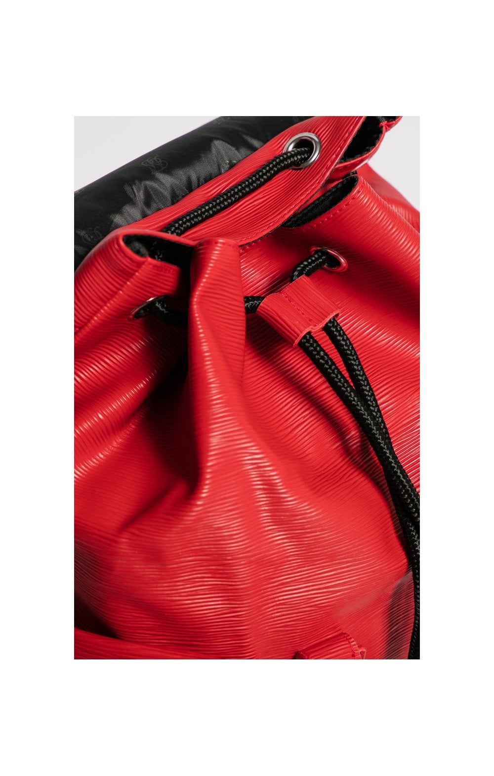 Cargar imagen en el visor de la galería, SikSilk Elite Backpack - Red (1)