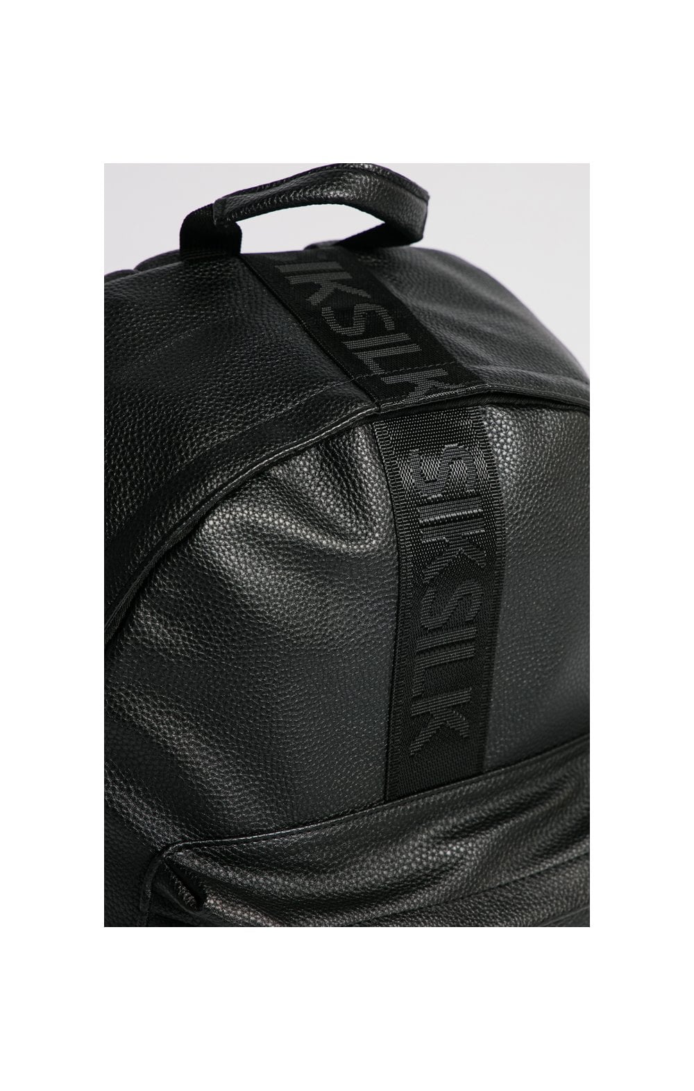 Cargar imagen en el visor de la galería, SikSilk Essential Backpack - Black (4)
