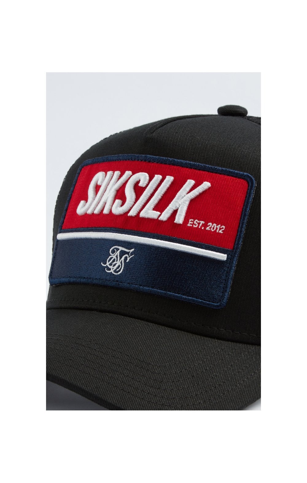 Cargar imagen en el visor de la galería, SikSilk Retro Patch Trucker - Black (1)