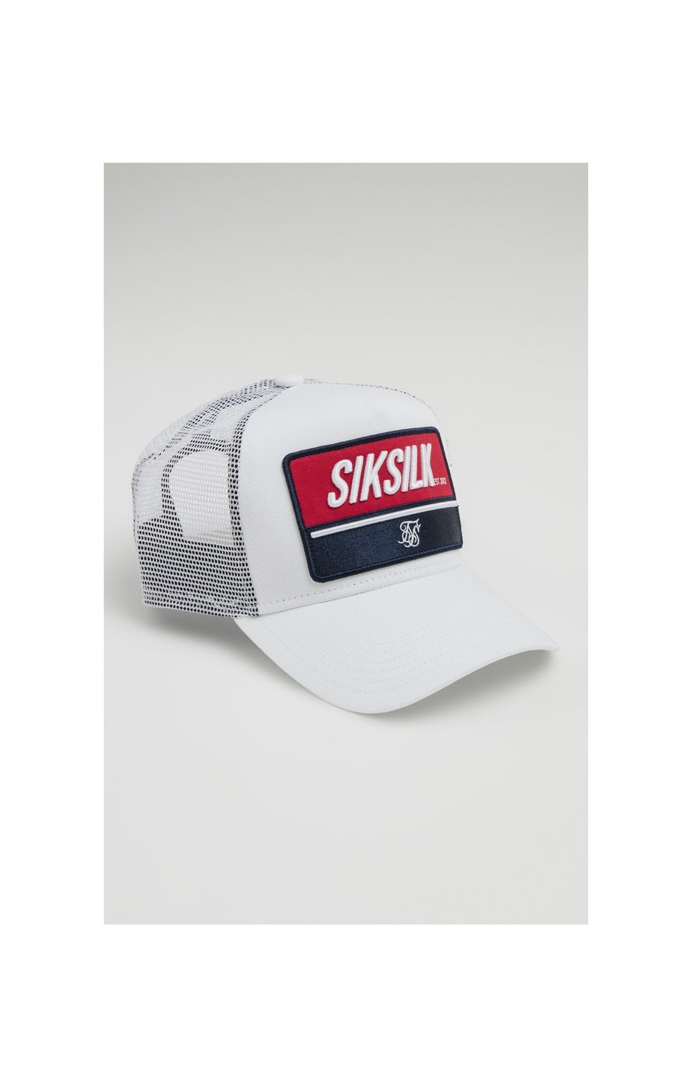 Cargar imagen en el visor de la galería, SikSilk Retro Patch Trucker - White