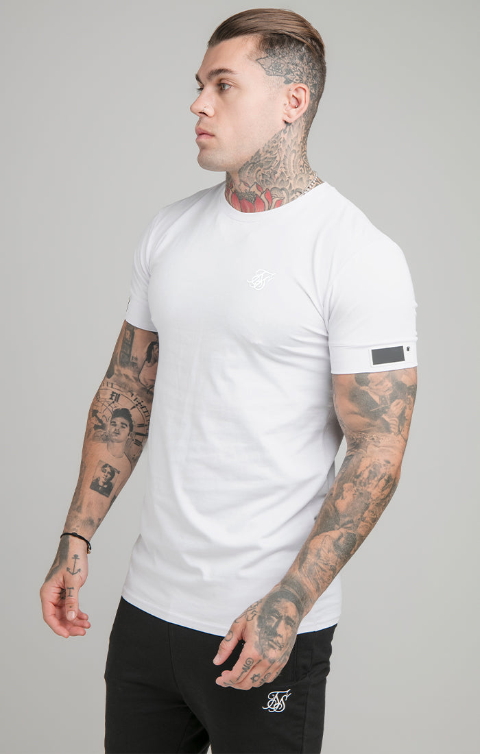 Cargar imagen en el visor de la galería, White Cuff Muscle Fit T-Shirt