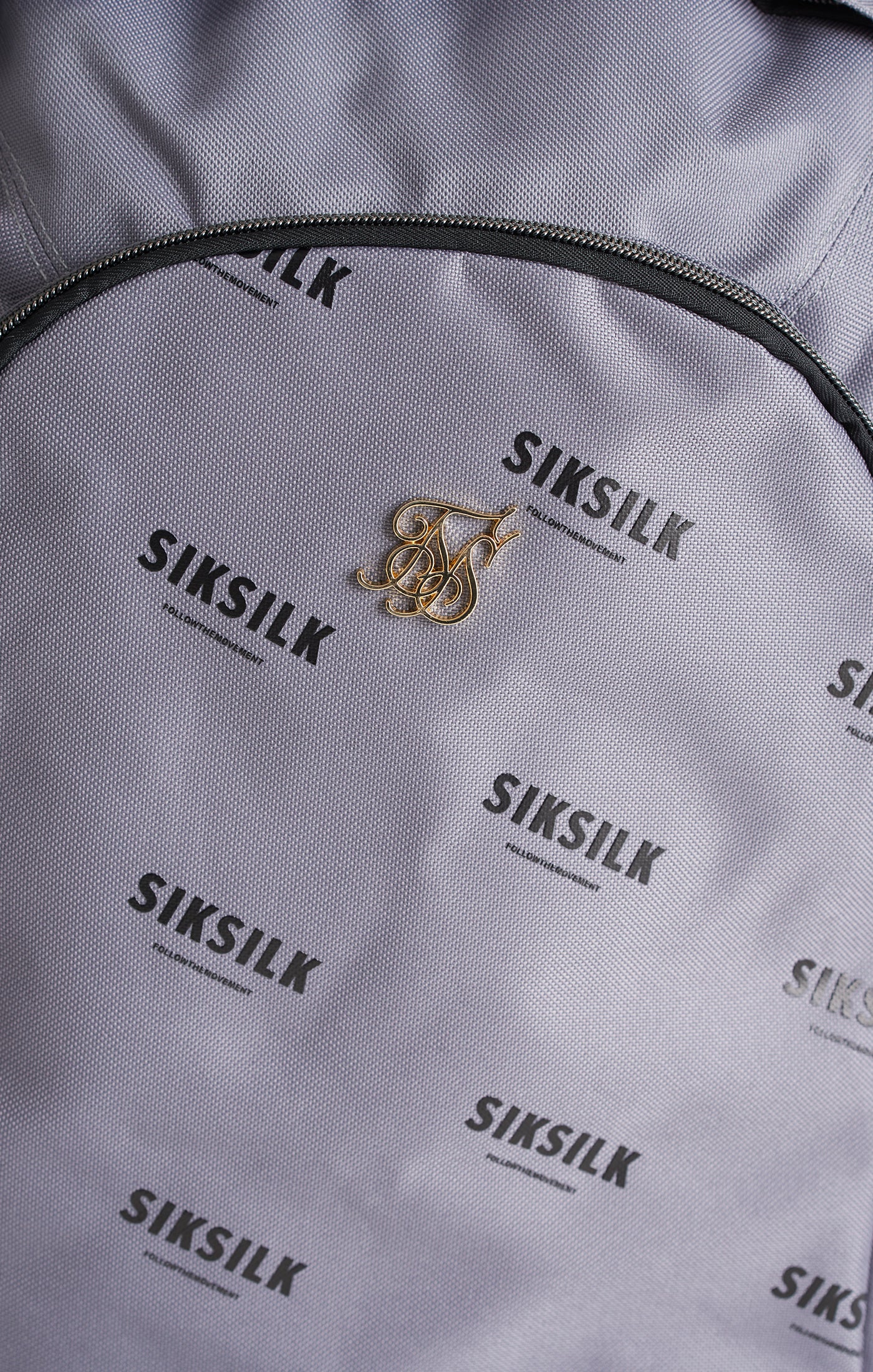 Cargar imagen en el visor de la galería, SikSilk Core Repeat Print Backpack - Grey (1)