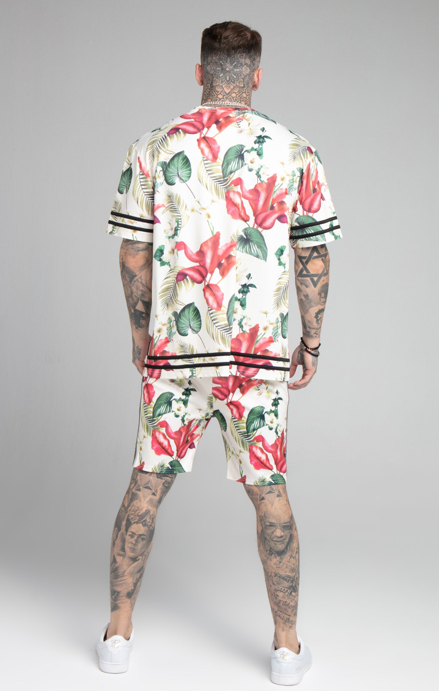 Cargar imagen en el visor de la galería, Ecru Tropical Oversized T-Shirt (4)