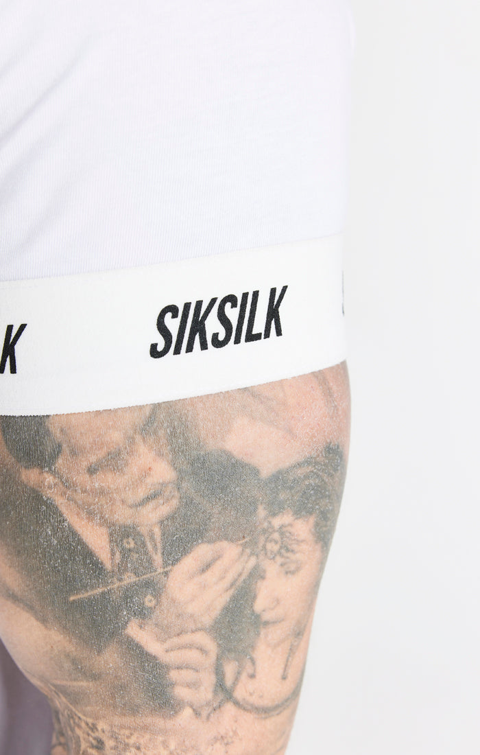 Cargar imagen en el visor de la galería, Camiseta técnica SikSilk con dobladillo recto - Blanco (7)