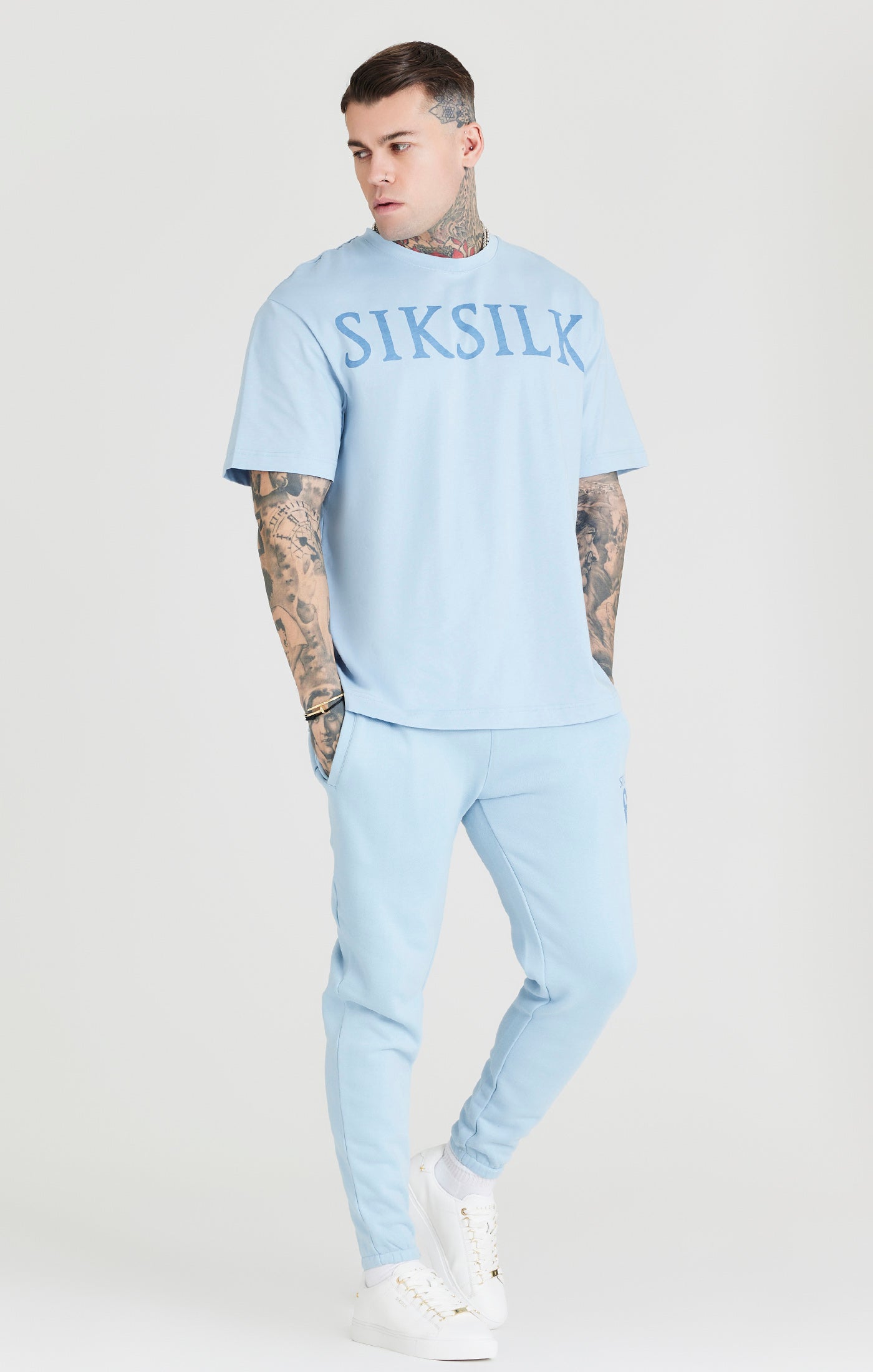 Cargar imagen en el visor de la galería, Camiseta extragrande SikSilk con logotipo - Azul (2)