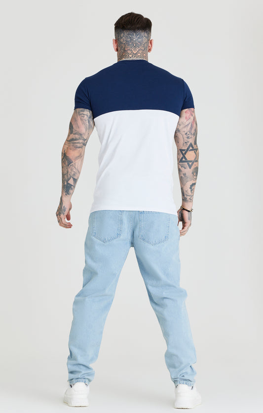 Camiseta de deporte SikSilk con tejido fabricado a medida - Blanco y azul marino
