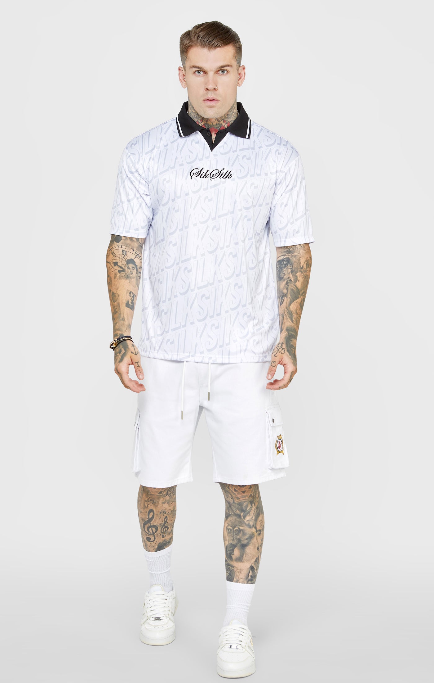 Laad de afbeelding in de Galerij viewer, Camiseta de Fútbol Blanca (2)